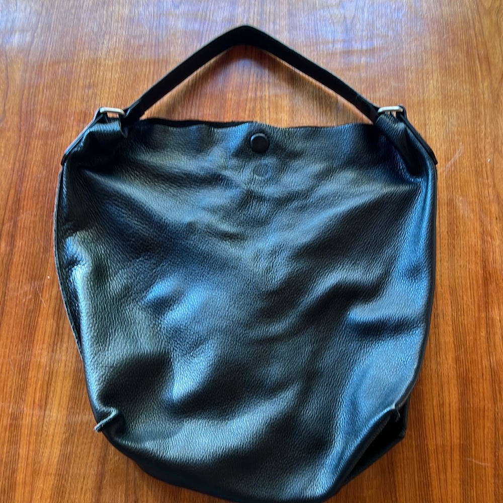 Lines pelle soft leather purse
